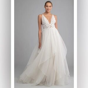 Jenny Yoo collection McKinley wedding gown size 18